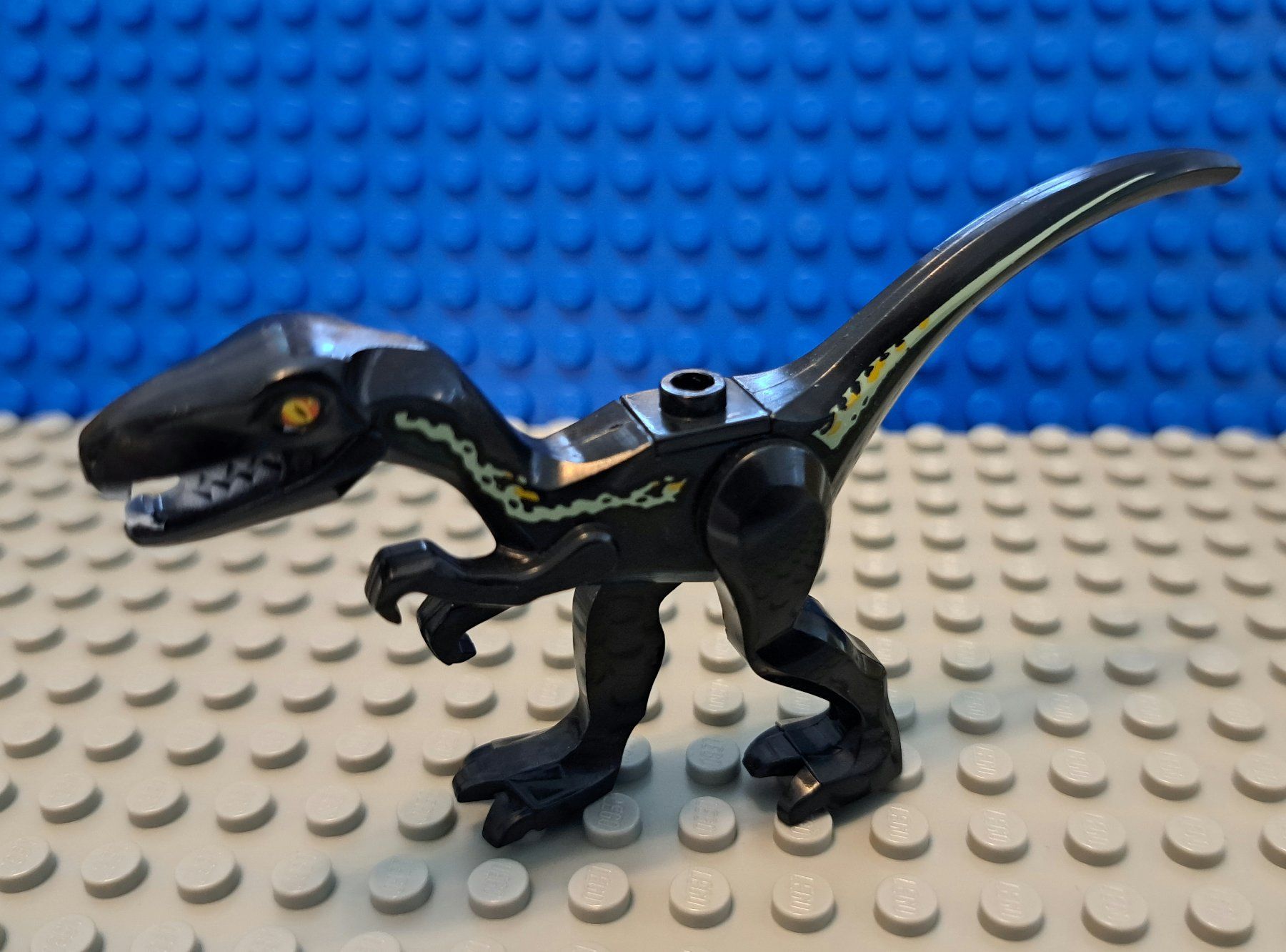 Figuren: 3x Figuren Dinosaurier Jurassic World – Gebraucht aus Igis von magneto_hg 5