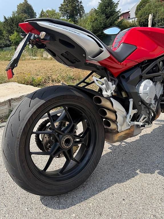 MV Agusta Strada: MV Agusta Brutale 675 – Usato da Curio venduto da fab_wz6r 1