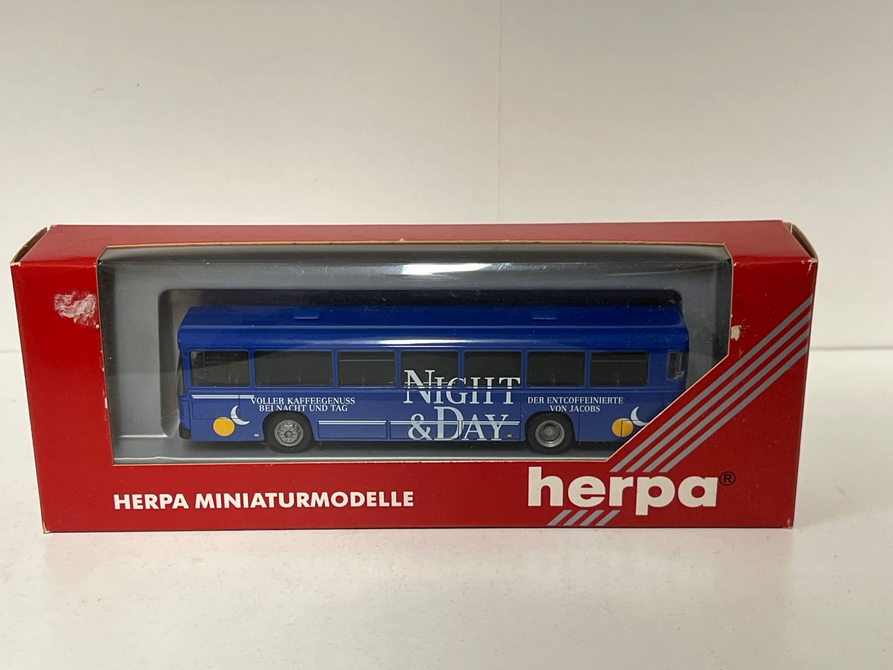 Herpa Modellini di ferrovie: Herpa 141383 Jacobs Night&Day     1:87 – Nuovo (secondo la descrizione) da Neuenhof venduto da ludovicco