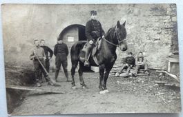 Militaire à Cheval