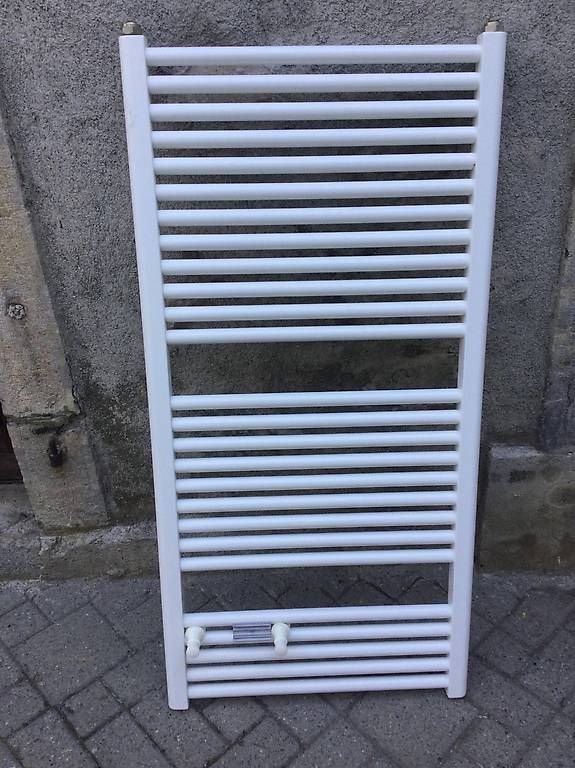 Radiatori: Radiateur tubulaire – Usato da Yvorne venduto da herjoy 1