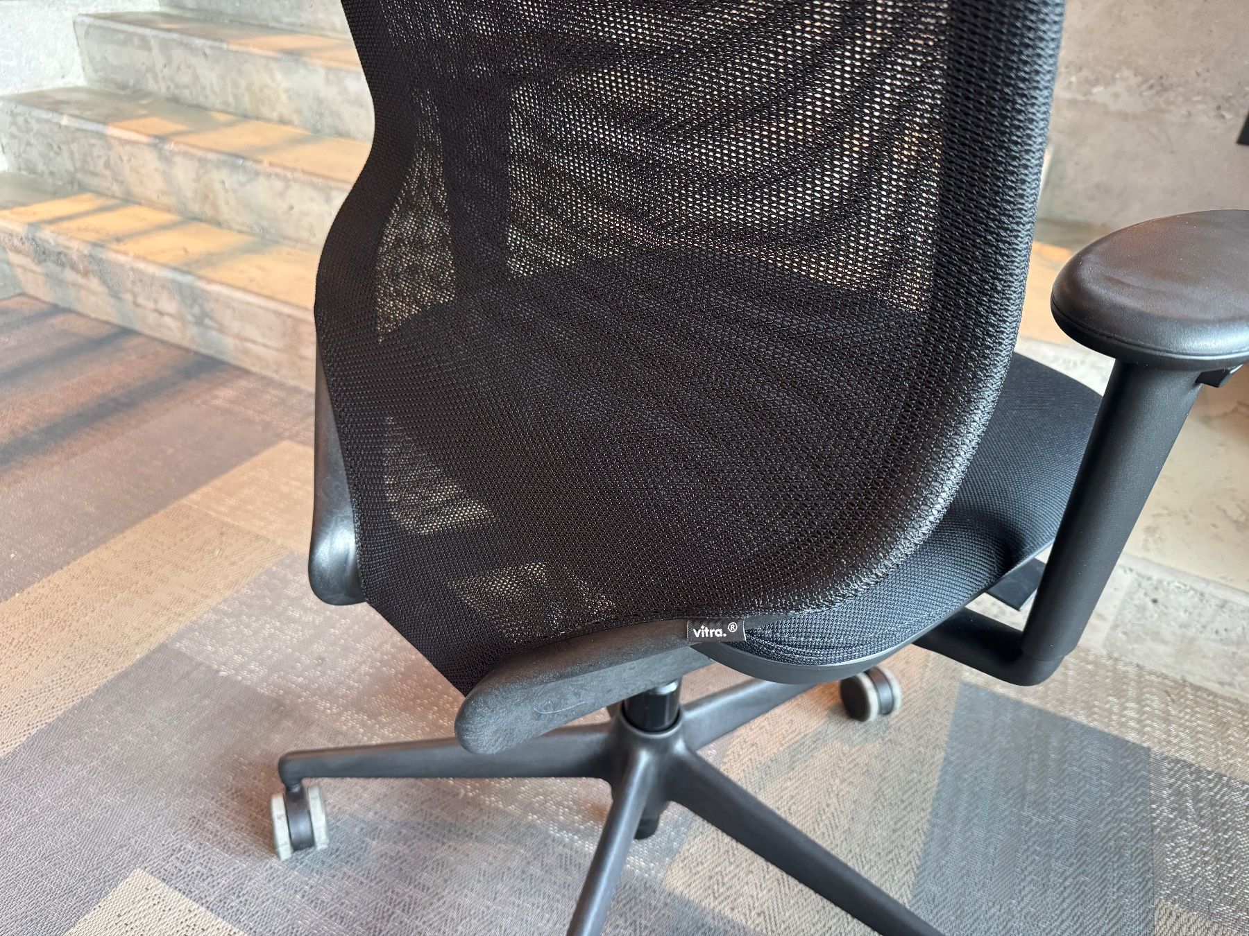Vitra Sedie: Vitra - Mesh Bürostuhl - Top Zustand – Usato da Zürich venduto da FrankHeering 1