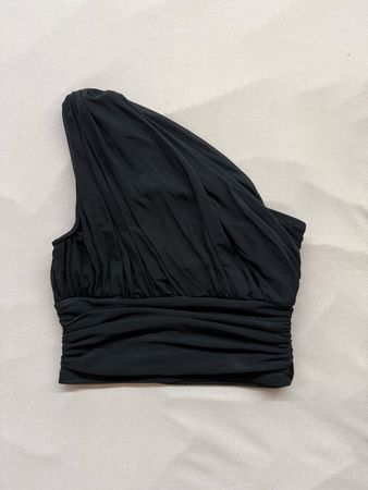Haut asymétrique noir taille S état neuf