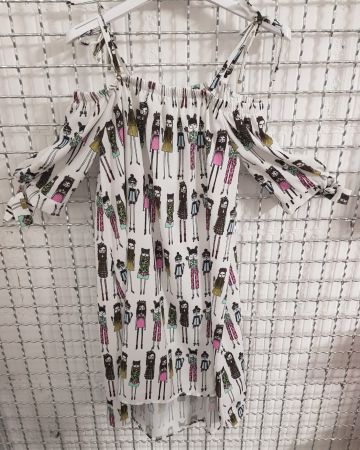 Neues sommerliches Designer Kleid, Grösse 128