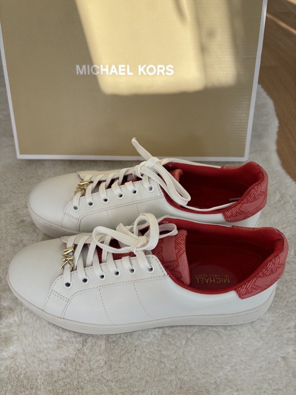 Michael Kors Scarpe da donna: Neue Michael Kors Sneakers in Grösse 38 – Nuovo e nell'imballaggio originale da Zollikofen venduto da dst_6cp2 1
