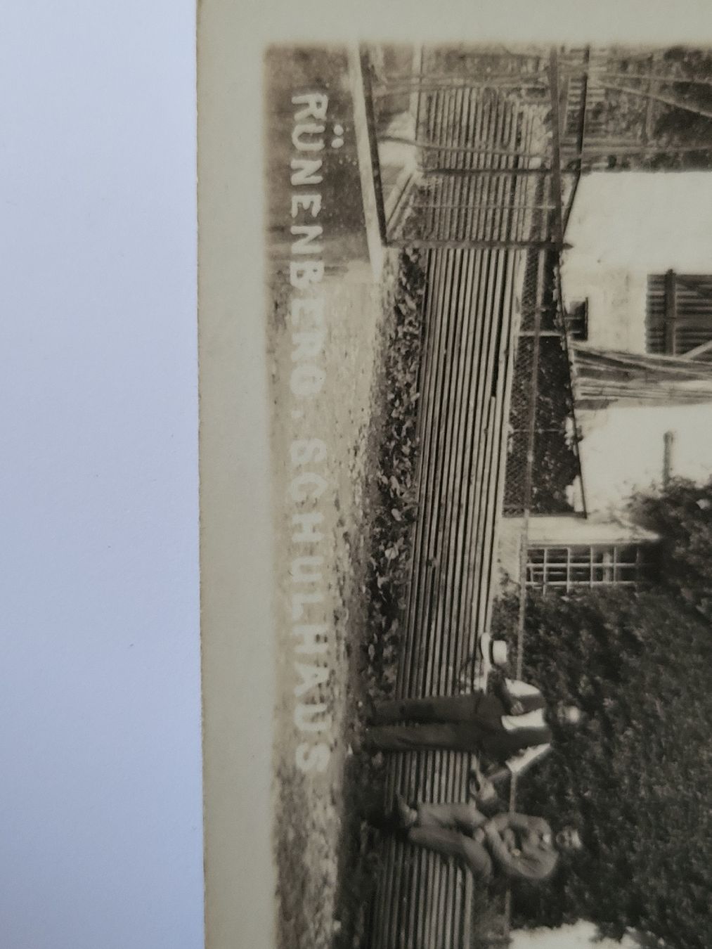 Cartoline postali: Alte Ansichtskarte RÜnenberg Schulhaus Belebt – Usato da nunningen venduto da mic_88k2 2