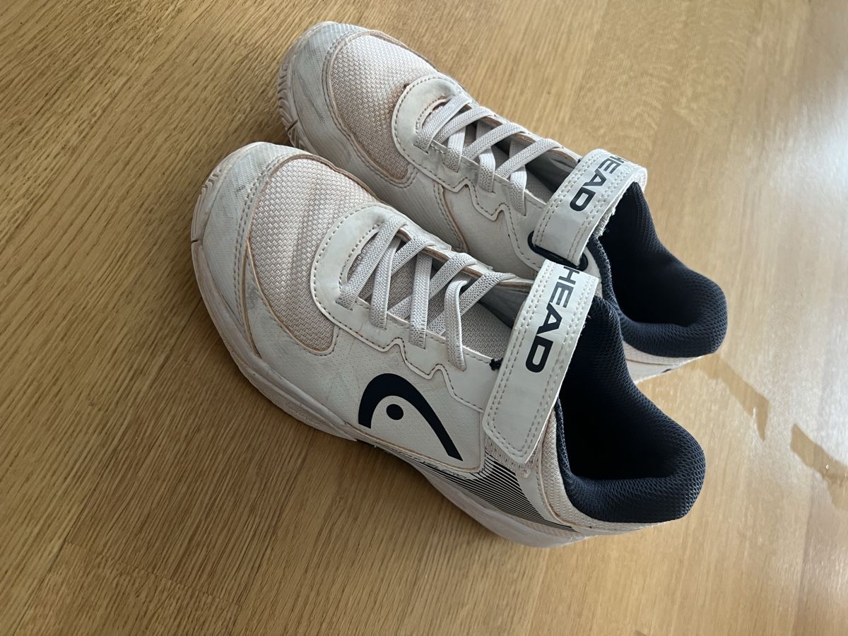 Head Scarpe per ragazzi: Head Tennisschuhe GR 34 – Usato da Rüschlikon venduto da SissiA79