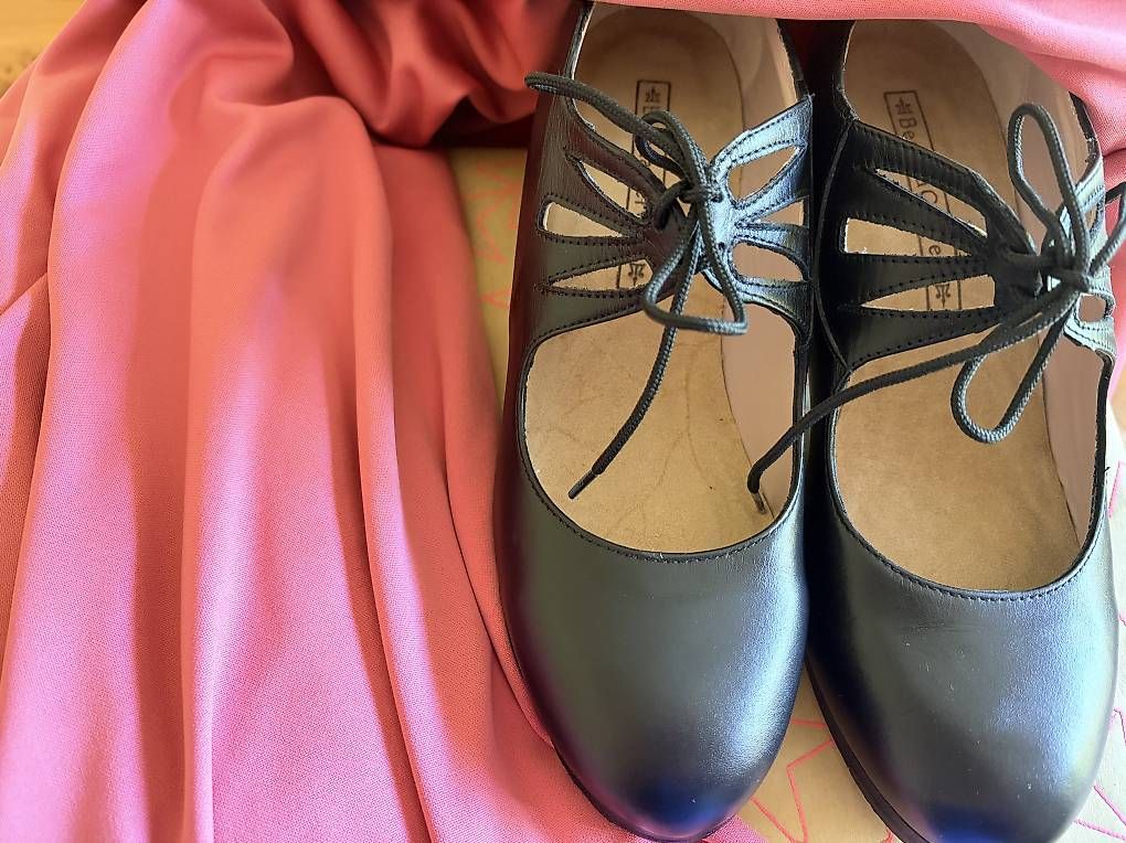 Damenschuhe: Flamencoschuhe Begoña Cervera – Gebraucht aus Biel/Bienne von lausol 2