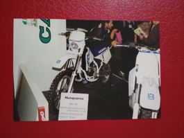 Photokarte Motorrad Ausstellung Husqvarna VR 125