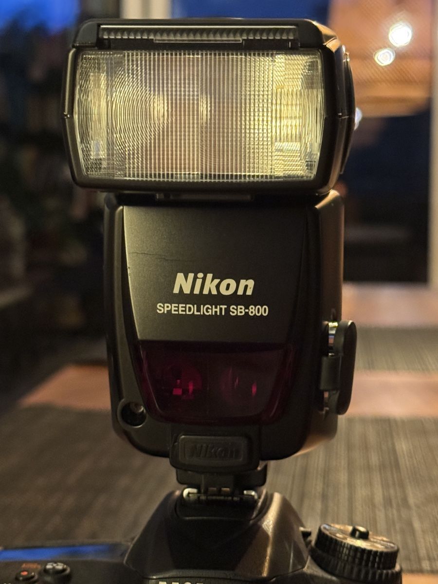 Nikon Fotocamera: Nikon D7200 mit Speedlight SB-800 und Objektiv – Usato da Baar venduto da Freethy 4