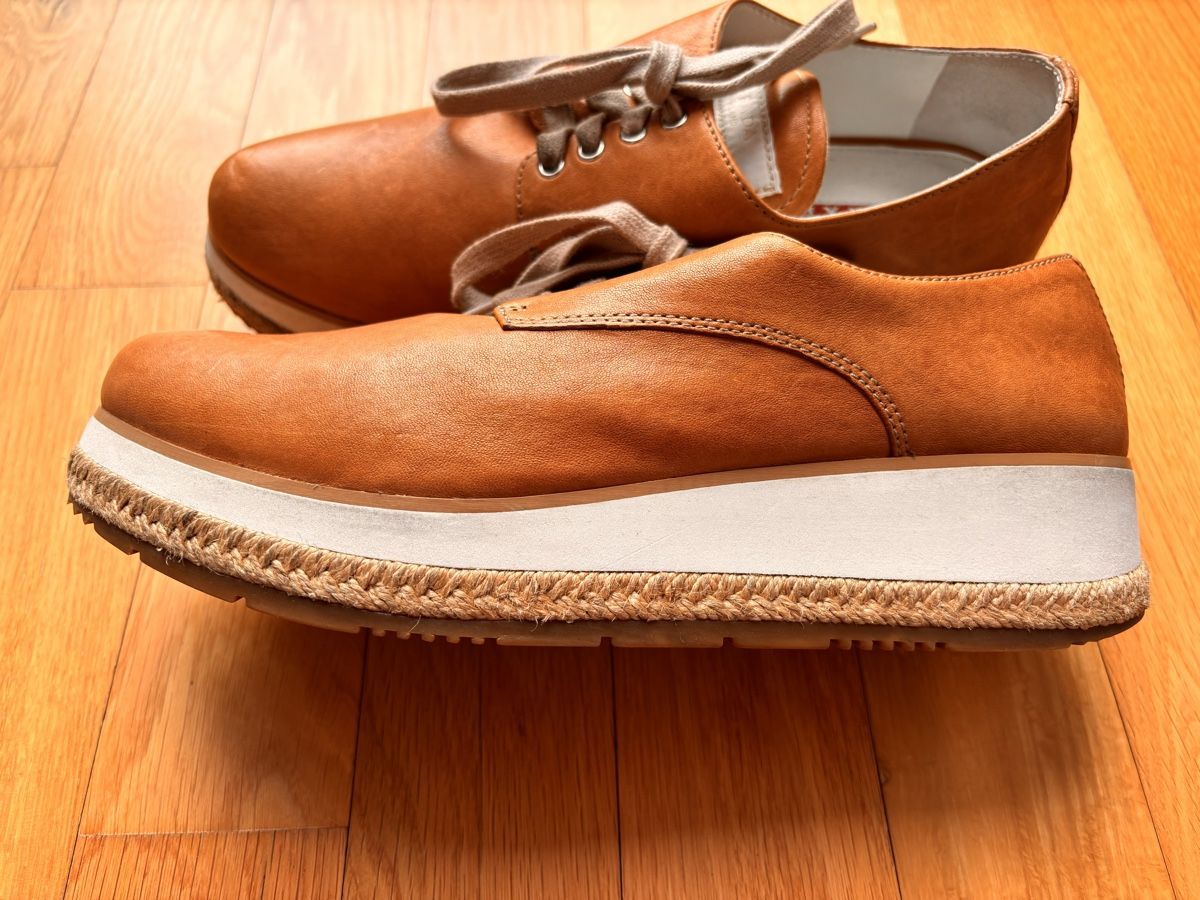 Prada Scarpe da donna: Sneaker Leder – Usato da Zürich venduto da ConnieS01