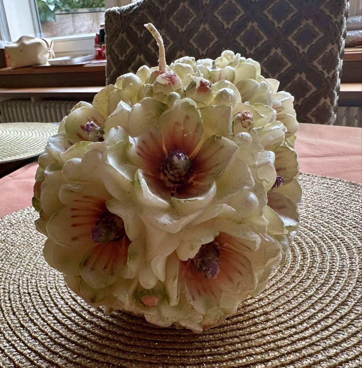 Kerzen: 2 Kugelkerzen, Deko, Blumen, neuwertig – Gebraucht aus Basel von mcescher64 3