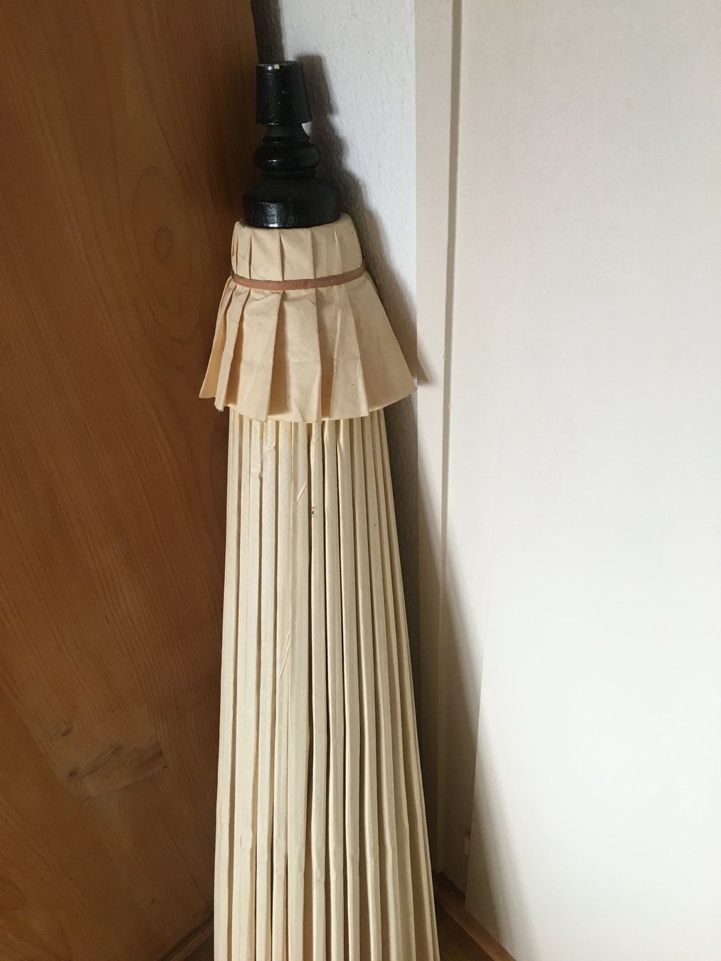 Sonnenschirme: Grosser Sonnenschirm aus papier – Gebraucht aus Zürich von tin_l2gz 3