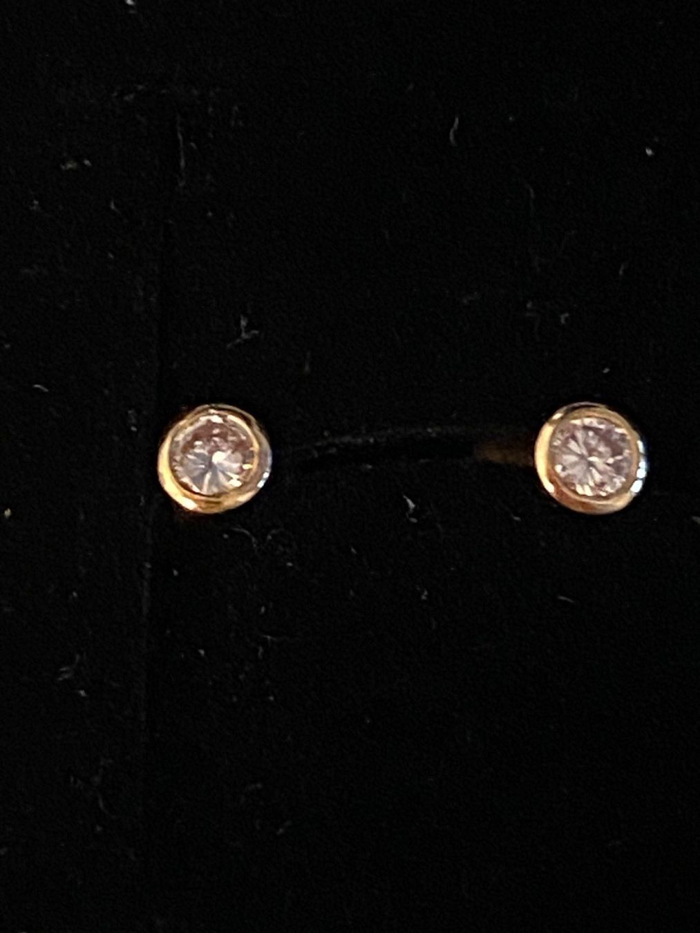 Orecchini pendenti & Orecchini a lobo: Diamant Ohrstecker aus Goldschmiede – Usato da Visperterminen venduto da Scr