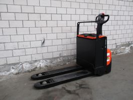 STAPLER  TOYOTA BT LWE 200  AMEISE mit 280 Stunden  06