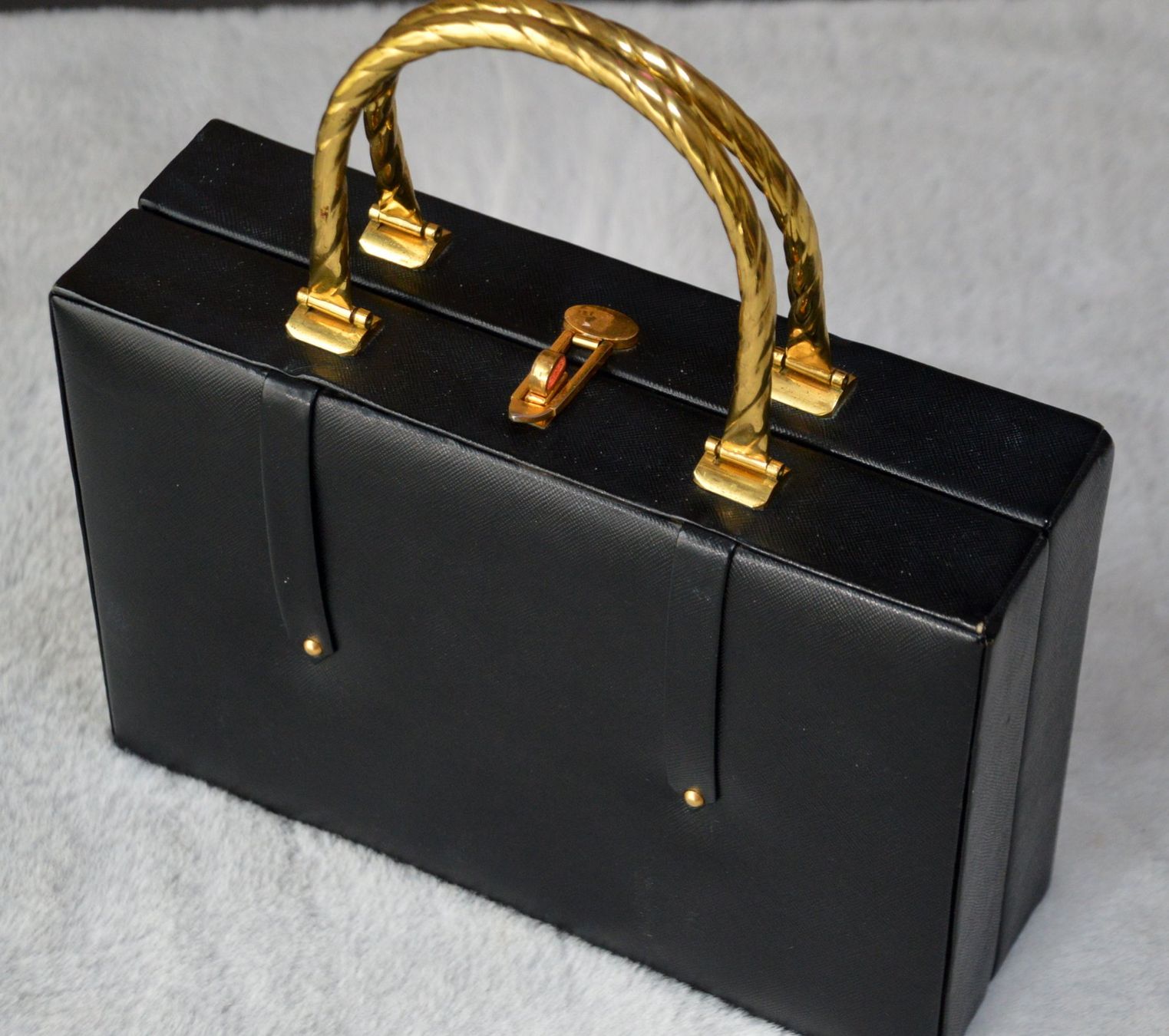 Borse da donna: A Koro Creation Tasche / sac – Usato da Collonges venduto da Auganien 2