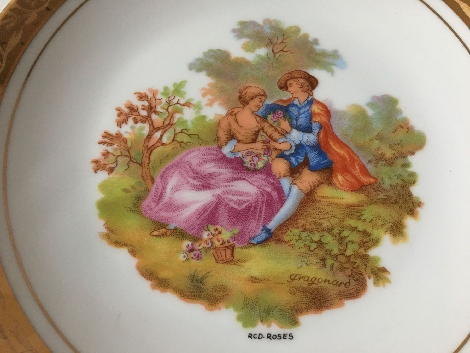 Teller: Sammelteller Fragonard " RCD-Roses" Goldrand – Gebraucht aus Olten von ELHANDEL 1