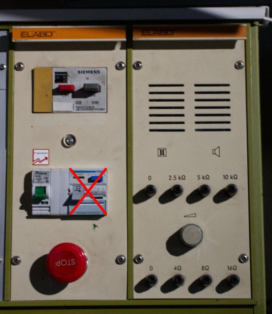 Elettrotecnica: ELABO Elektrolabor Tischaufbau – Usato da Zürich venduto da mac_l2k9 2