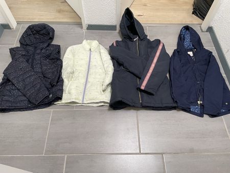 4 Jacken im Paket, Grösse 152/158, ideal für den Übergang