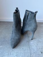Graue Wildleder-Stiefeletten, 38 ungetragen