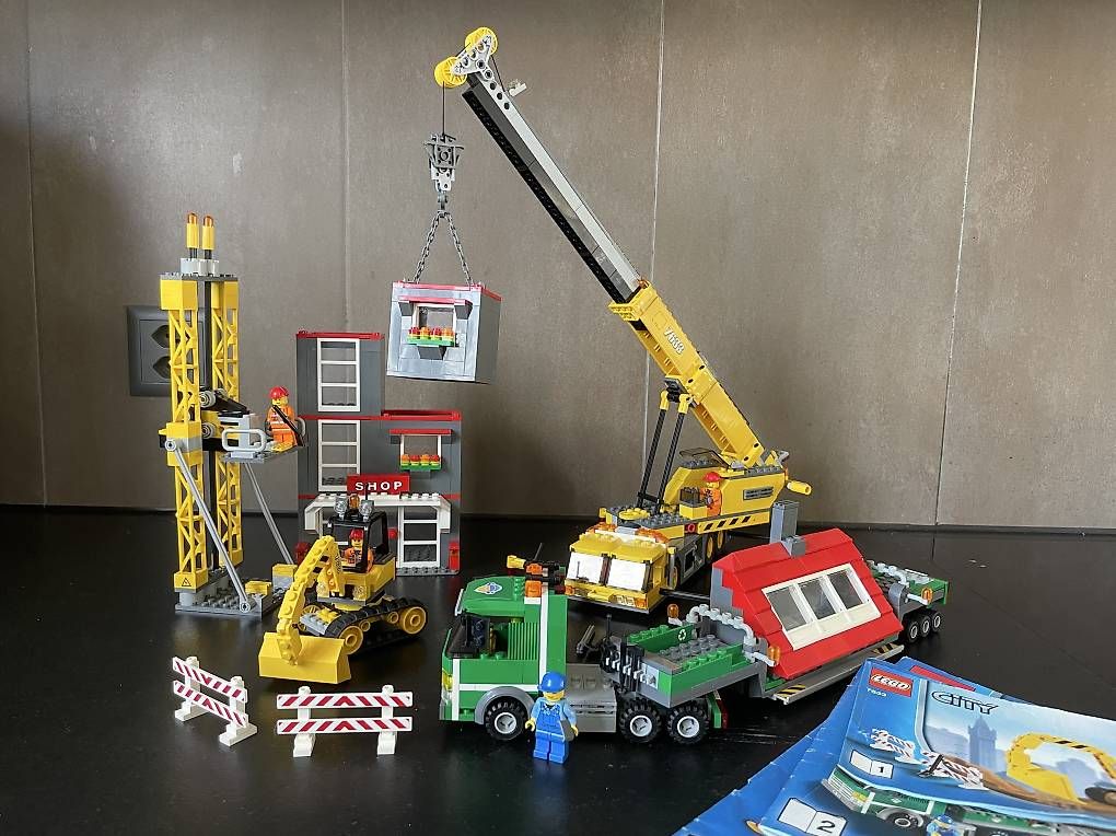 Lego Kit di costruzioni: LEGO City 7633 - Baustelle – Usato da Giebenach venduto da Flaz78