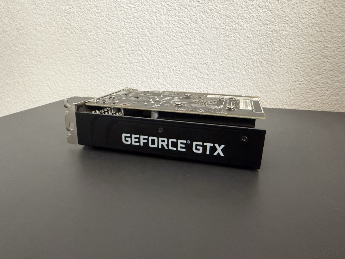 Nvidia Schede grafiche: Carte graphique NVIDIA GeForce GTX 1650  – Nuovo (secondo la descrizione) da La Chaux-de-Fonds venduto da 4MG33