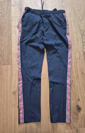Bequeme Hose "Burton Menswear London" (Gr. 34L)
