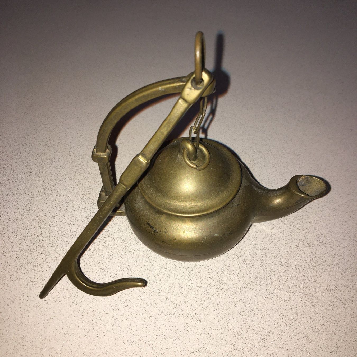 Lampade: Lampe à huile, ancienne – Usato da APPLES venduto da az02