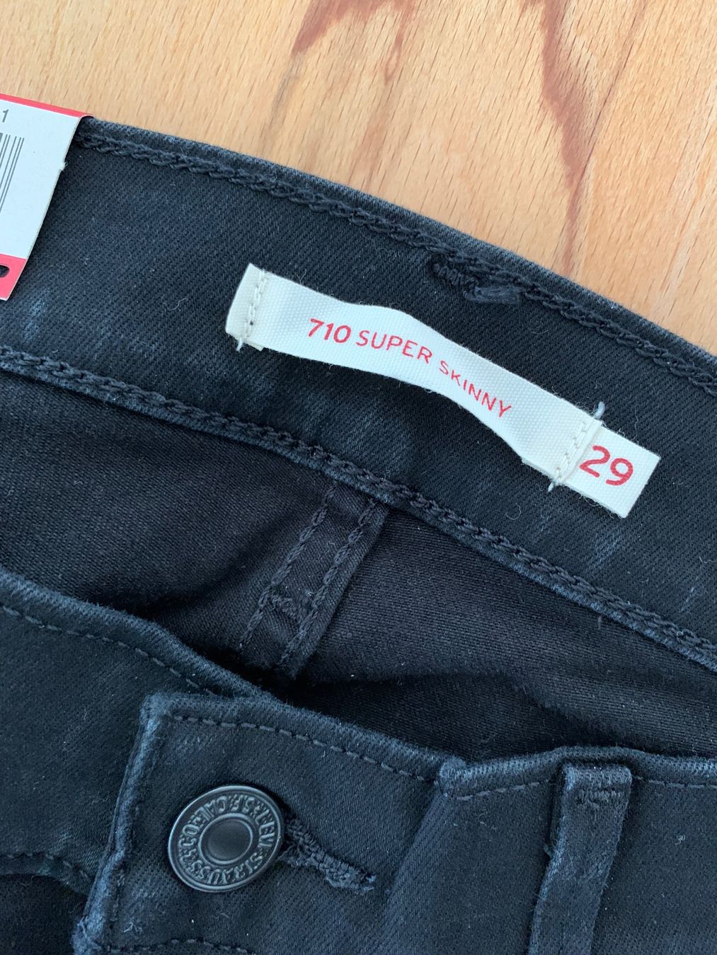 Levi's Jeans: Levi‘s 710 super skinny – Nuovo (secondo la descrizione) da Enggistein venduto da THE-IGOR 2