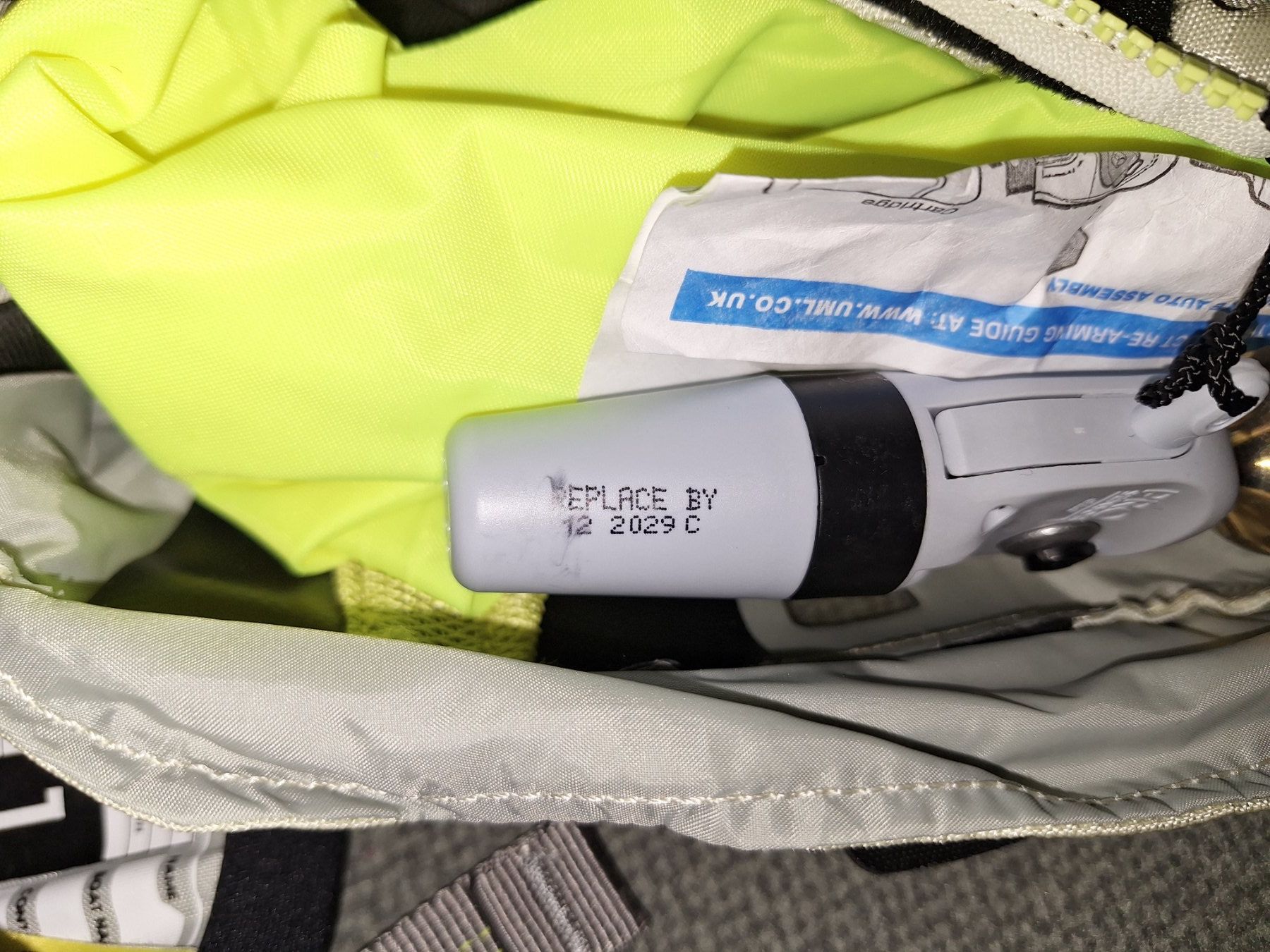 Giubbotti di salvataggio: Spinlock deckvest 5D automatische Rettungsweste weiss NEU – Nuovo e nell'imballaggio originale da Zürich venduto da Baer21 7