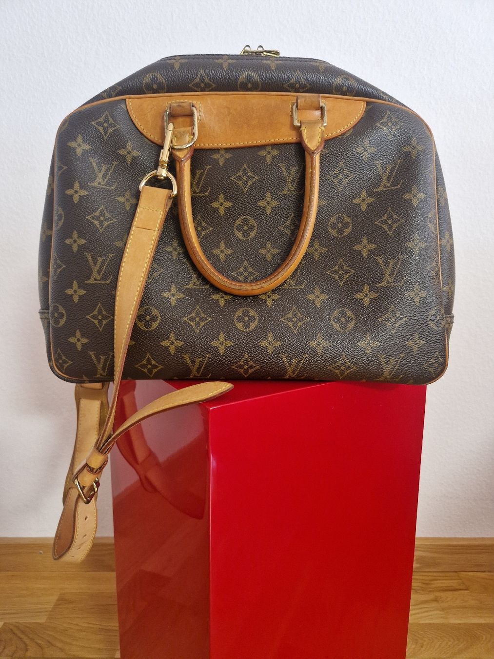 Louis Vuitton Borse da donna: Original Louis Vuitton Bag – Usato da Bern venduto da Dekthai 1