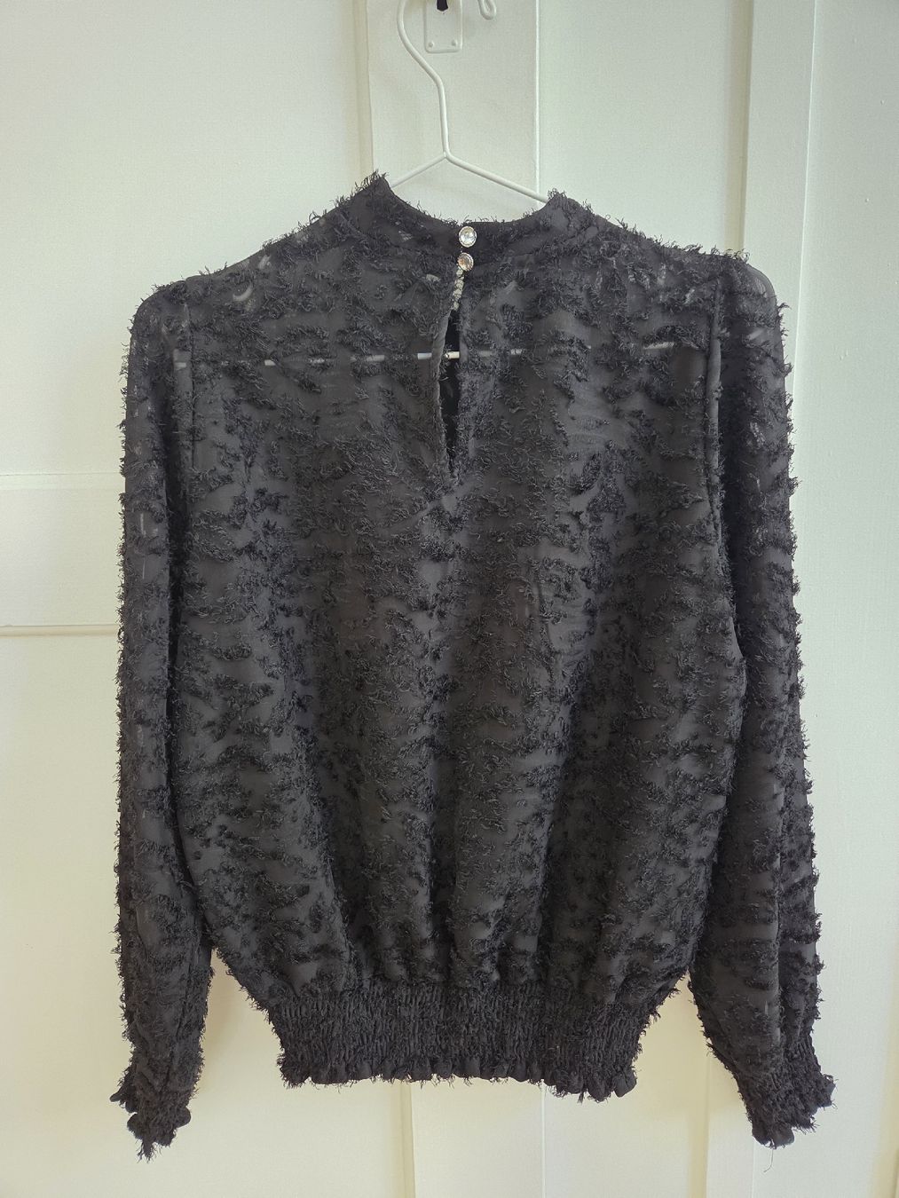 Only Camicette: ONLY Bluse in Schwarz mit Struktur - Grösse XS – Nuovo (secondo la descrizione) da Bern venduto da Tashmi_BE 1