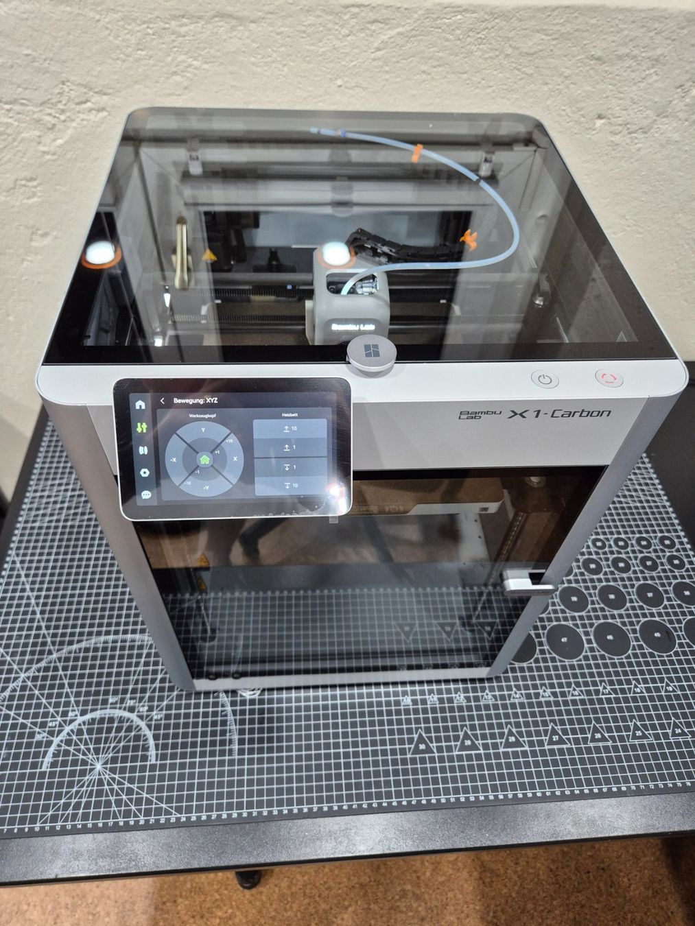 Bambu Lab Imprimante 3D: 3D Drucker Bambu Lab X1-Carbon inkl.Zubehör – D'occasion à Buchrain par knosli 1