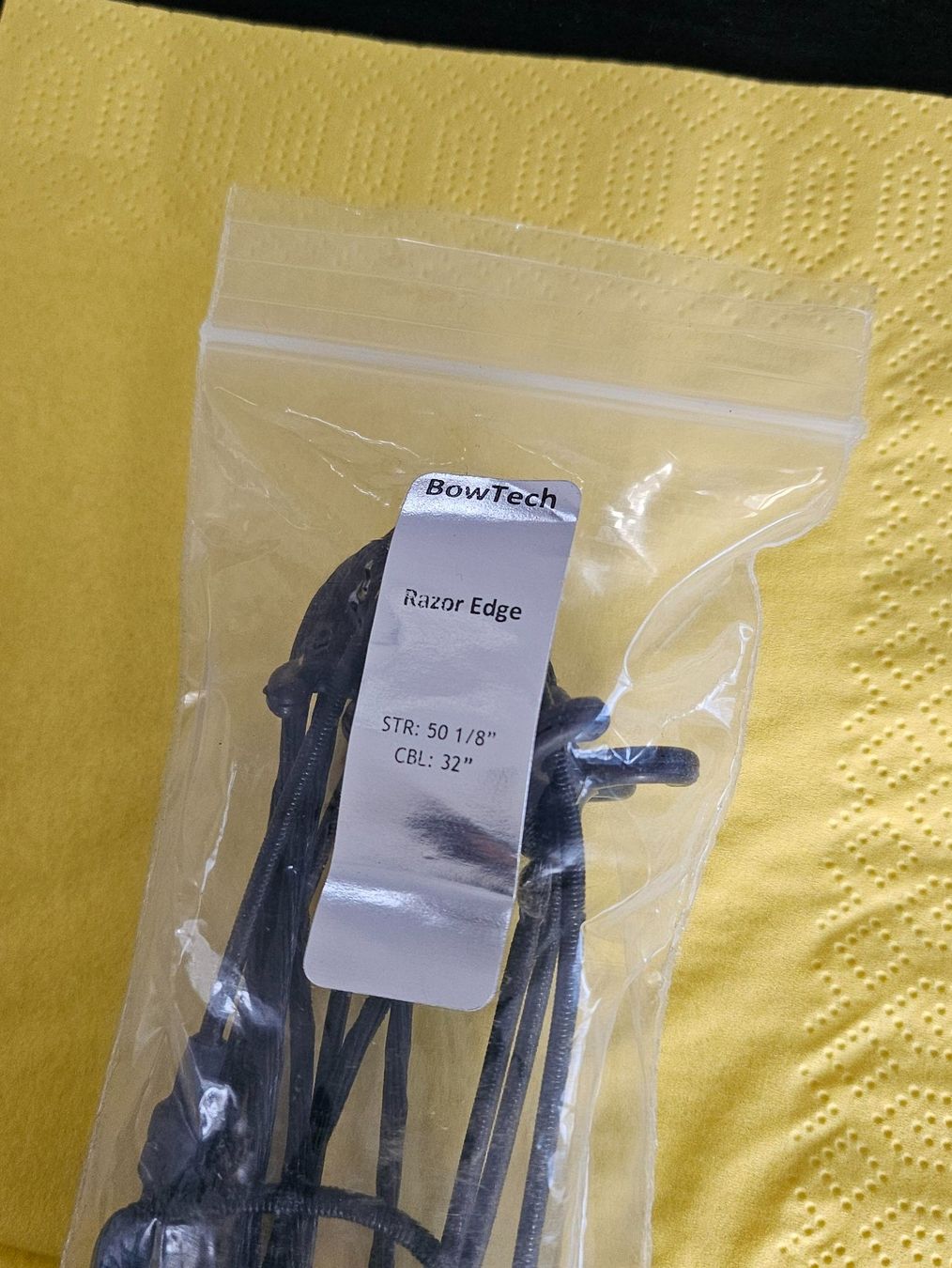 Bogenschiessen: Bowtech Razor Edge Compound Sehne 50-1/8" Buss/Yoke Kabel 32 – Neu und originalverpackt aus Weisslingen von PfeilBogenMesser 1