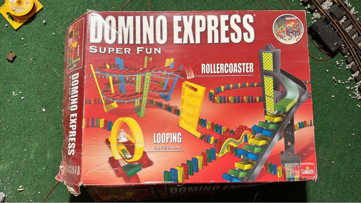 Giocattoli: Domino Express mit vielen Accessoires – Usato da Muolen venduto da Jonatsch1