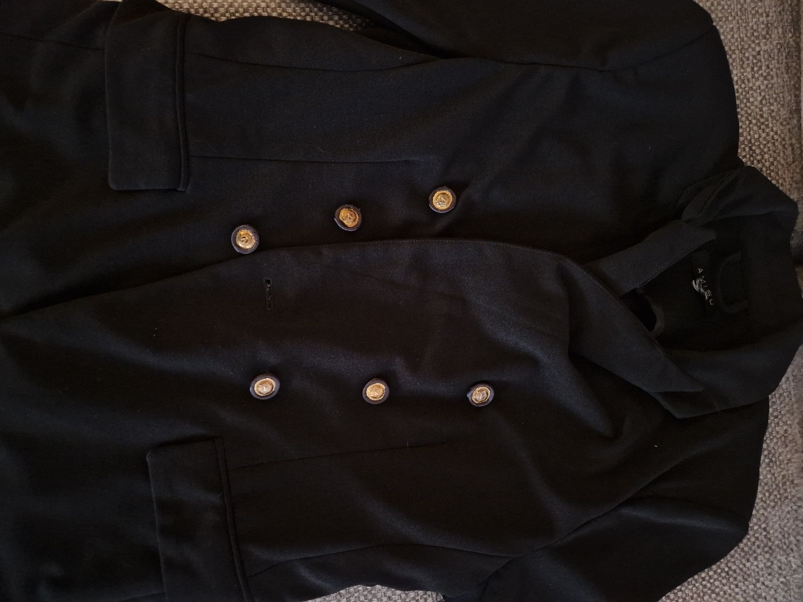 Giacche: Schwarzer Blazer mit goldenen Knöpfen Gr. M – Usato da Ebikon venduto da kov_9vqb 1