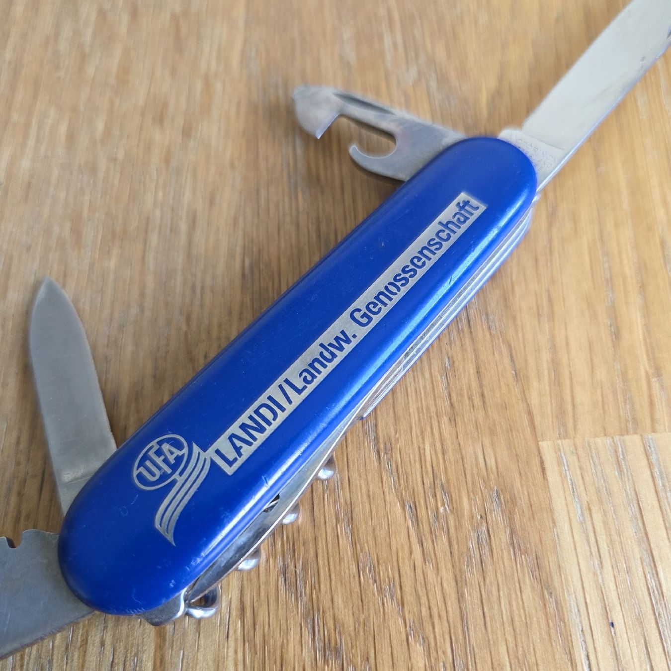 Victorinox Taschenmesser: Blaues Victorinox Sackmesser – Gebraucht aus Stans von Ducati16 6