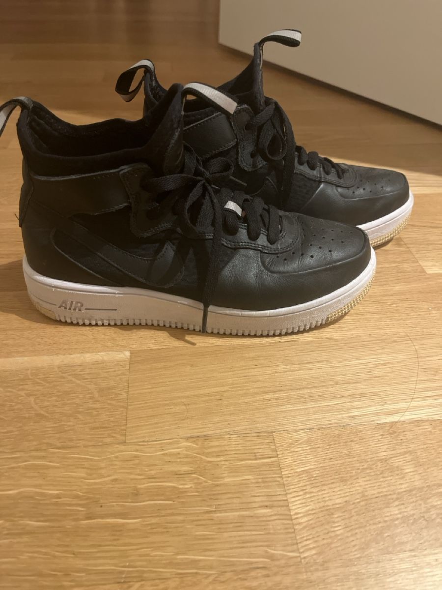 Nike Scarpe da donna: Nike Air Jordan – Usato da Winterthur venduto da JuliaLea 1
