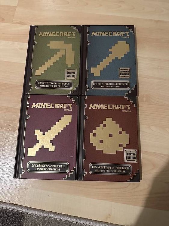 Minecraft Handbücher Original von Mojang (Gebraucht) in Jona für CHF 20 ...