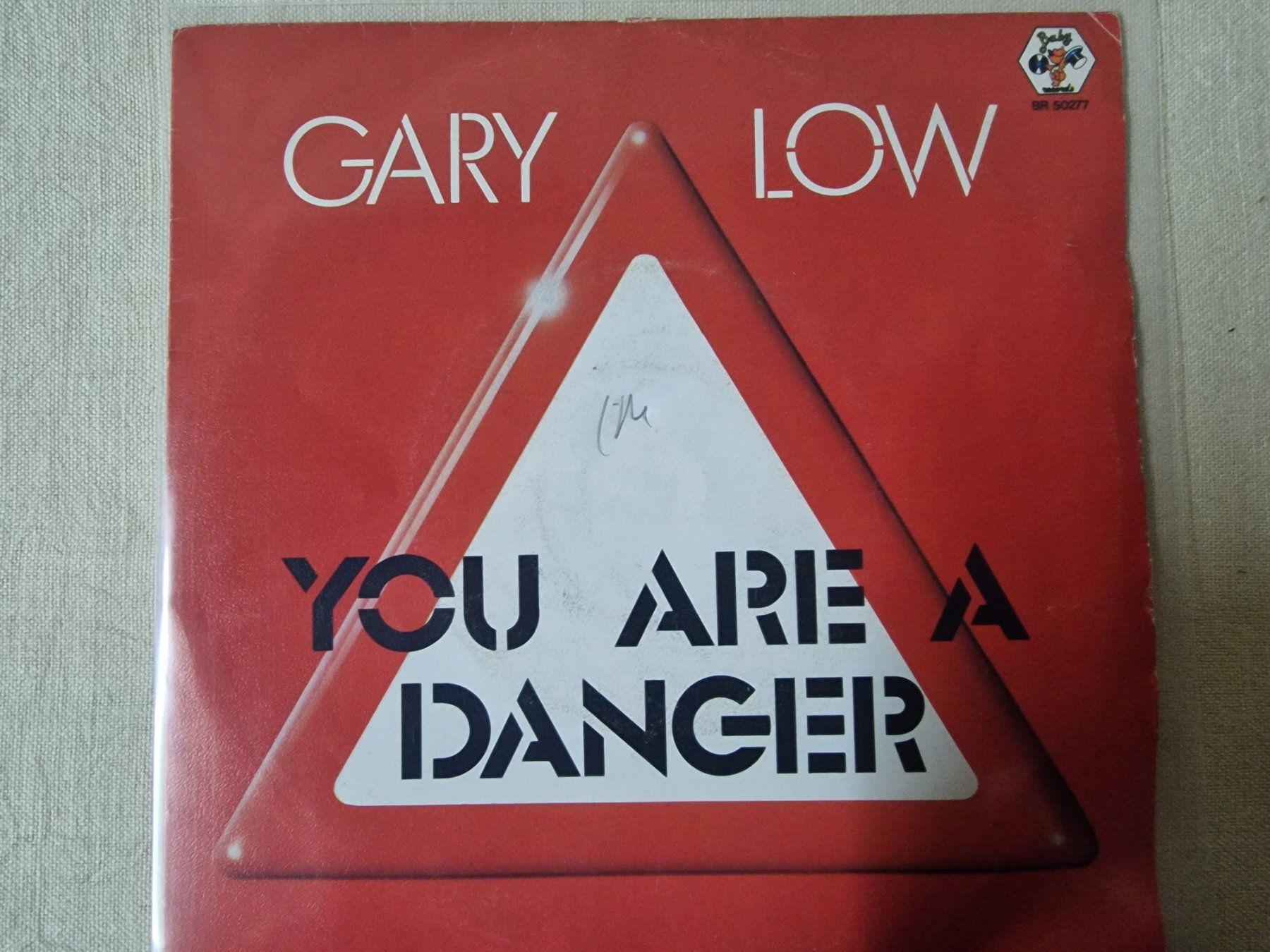 Dischi in vinile: Gary Low Single – You Are A Danger – Usato da Root venduto da atelier22