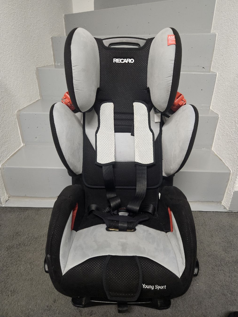 Recaro Auto-Kindersitze: Recaro Kindersitz – Gebraucht aus Attikon von is-f 1