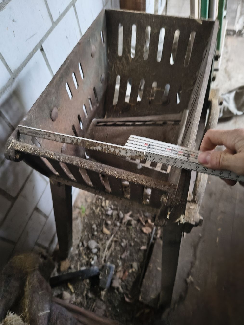 Tutte le macchine: Obstmühle antik – Usato da Volketswil venduto da wrrhx 1