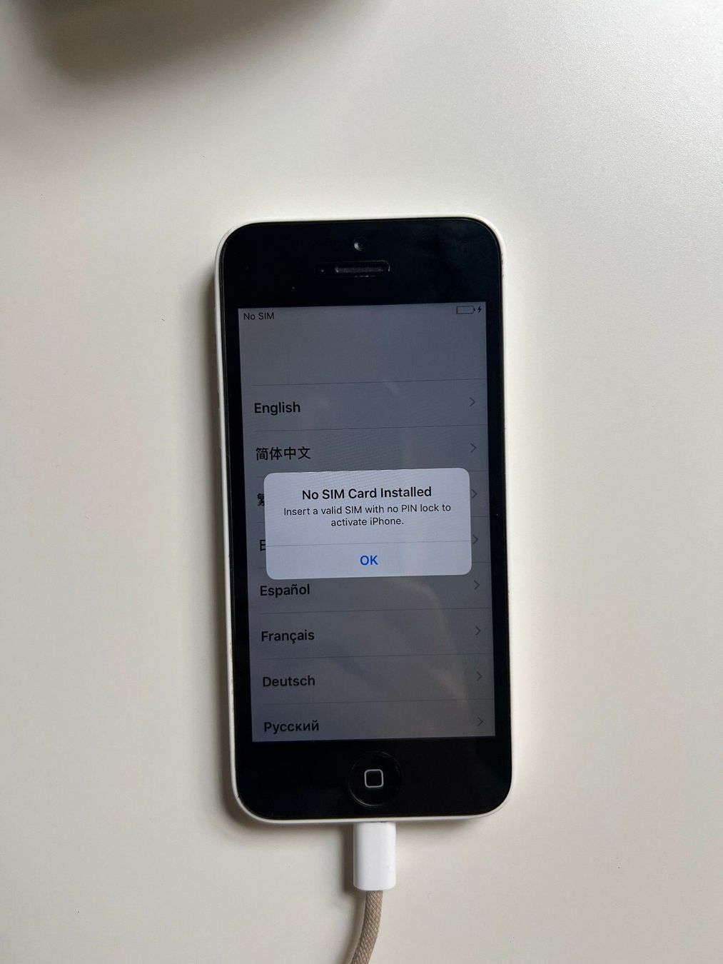 Apple Telefoni cellulari / Smartphones: iPhone 5C with box, white – Usato da Zürich venduto da cefanie 7
