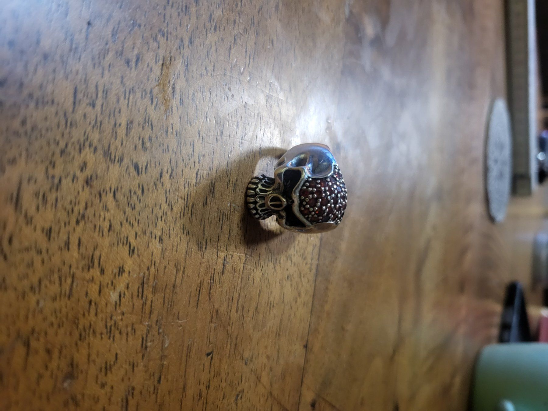 Ringe: Silberring Totenkopf mit roten Steinen – Gebraucht aus Bonau von Jaco82