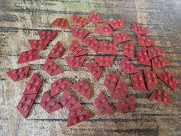 lego 51739 lot de 40 pièces Dark Red Wedge, Plate 2 x 4