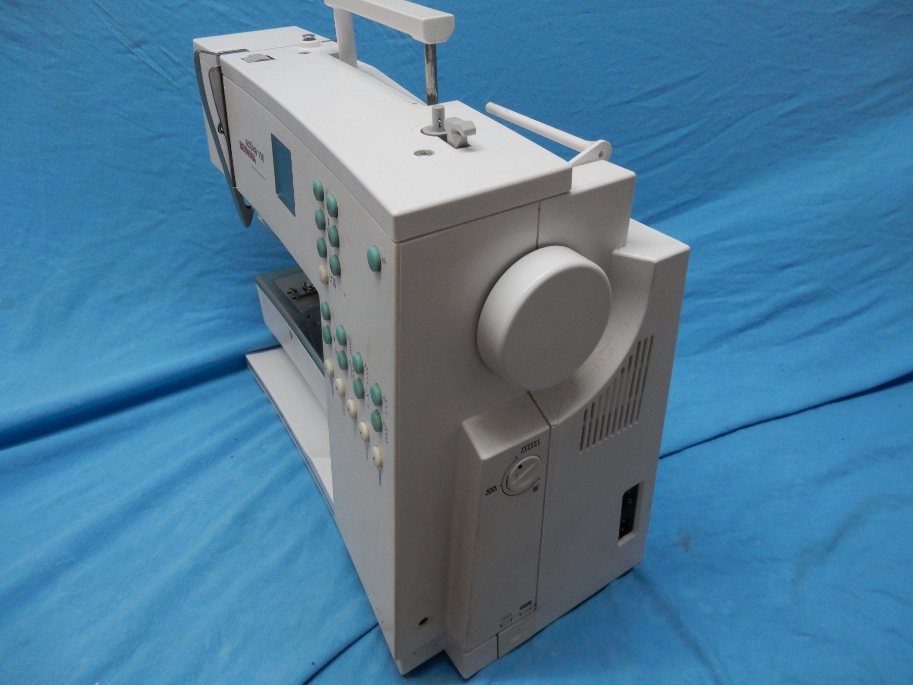 Bernina Macchine da cucire: Bernina Activa 130 Ab Fr. 100.00 – Difettoso da Watt venduto da Mariposa49 1