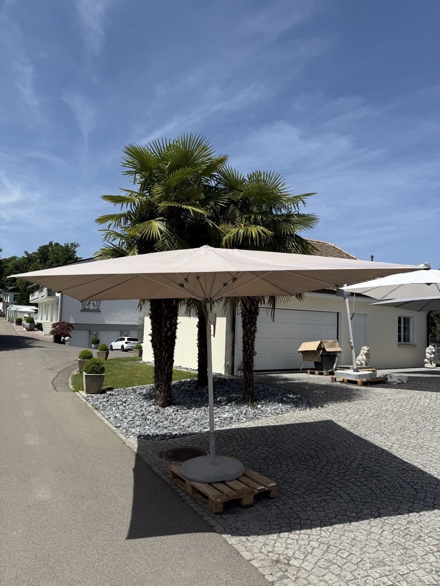 Glatz Ombrelloni: Sonnenschirm Fortero 350cm x 350cm – Usato da Bussnang venduto da IfeAS4