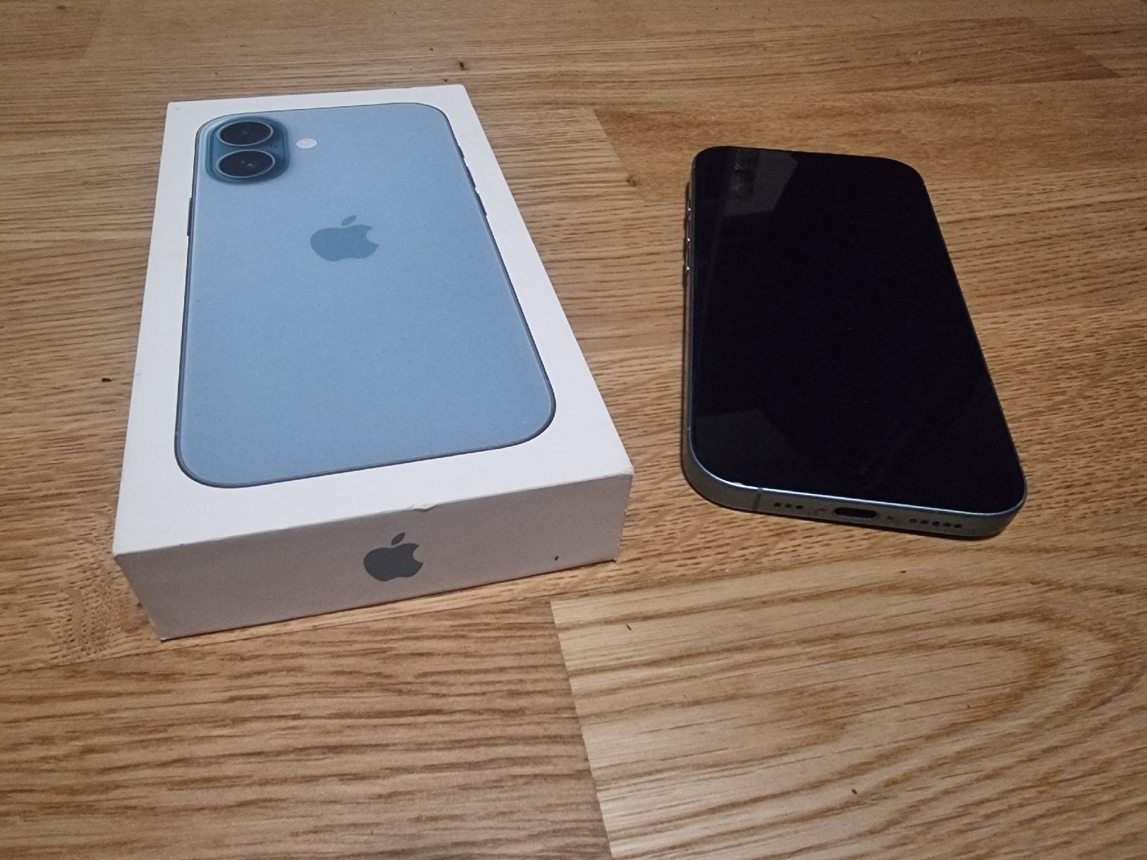 Apple Telefoni cellulari / Smartphones: Apple iPhone 16, vert, 128 GB,avec boîte et câble – Usato da Neuchâtel venduto da Market_Dematos 4