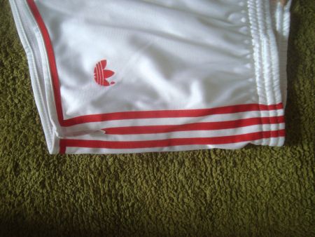 vintage  80iger year adidas short France ws-rot,s90 M.France