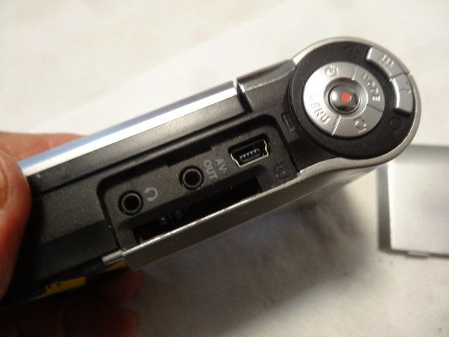 Videocamere: TRAVELER DV 5060 MIT 2BATRY-LÄÜFT – Usato da zürich venduto da ahmad01 7